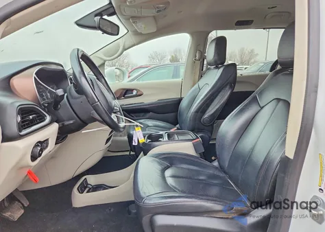 2018 Chrysler Pacifica Touring L z USA, uszkodzony, nr VIN 2C4RC1BG3JR280597